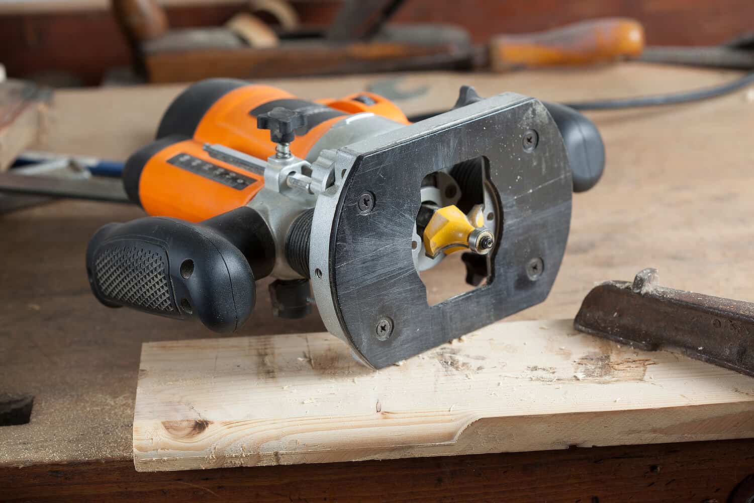 How to Use a Router for Woodworking - Check Everything