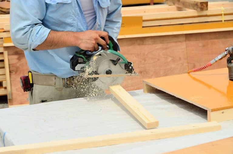 Best Cordless Circular Saw of 2021: Complete Reviews with Comparisons