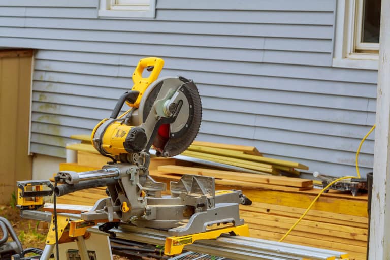 What Is The Difference Between A Compound And Sliding Miter Saw?