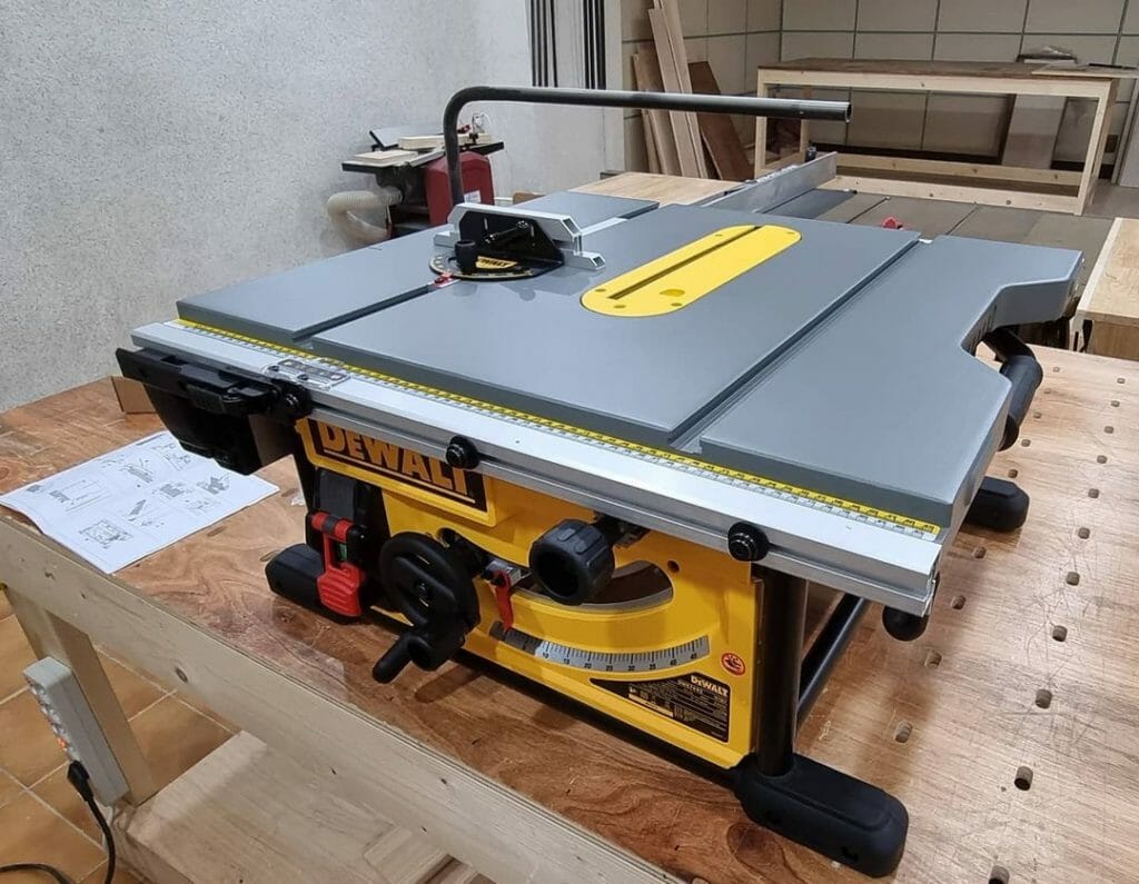 What Are The Advantages Of A Table Saw